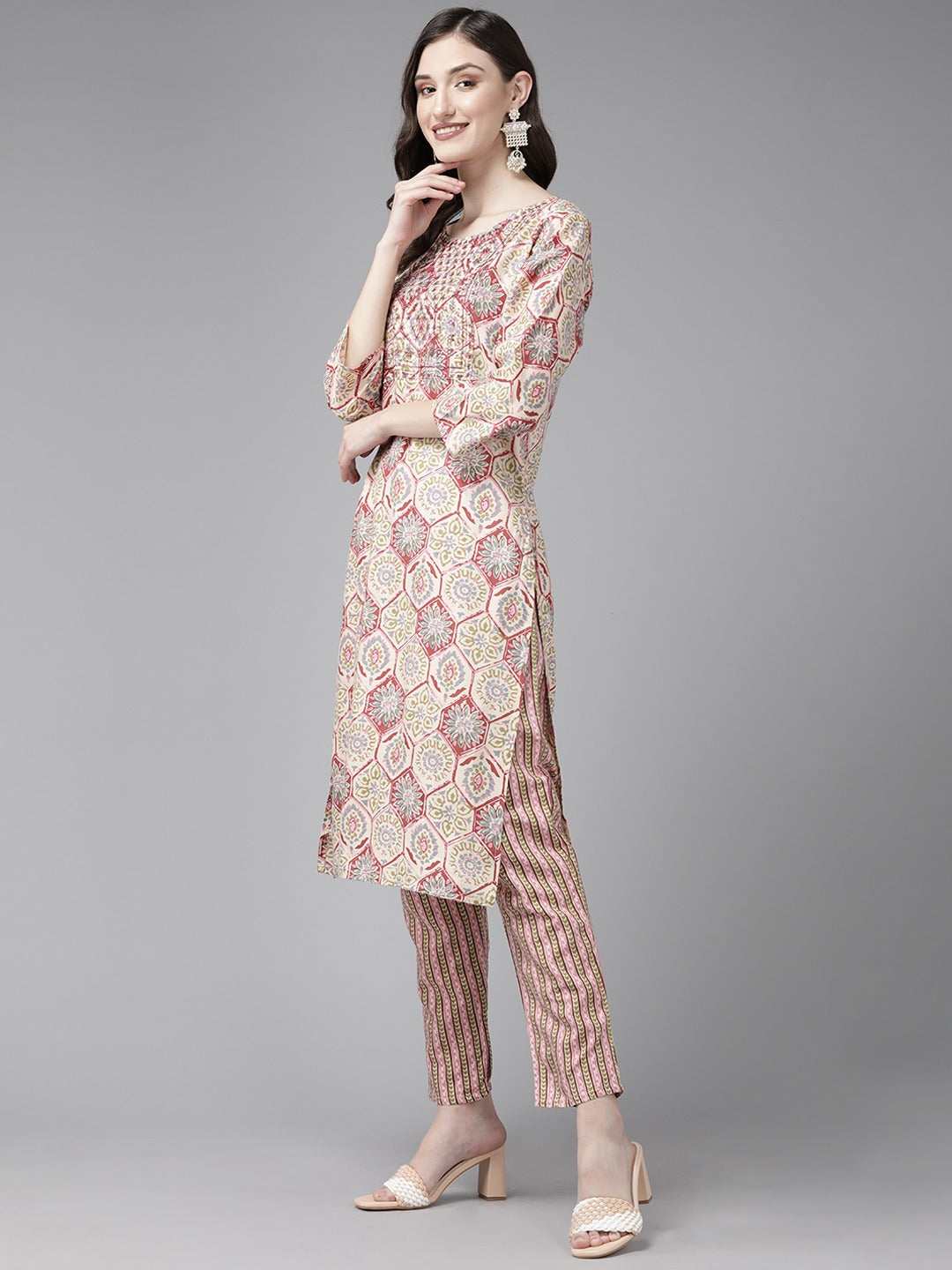 Color_Beige