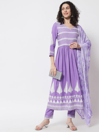 Women's Purple Embroidered Panelled Thread Work Kurta with Trousers & With Dupatta