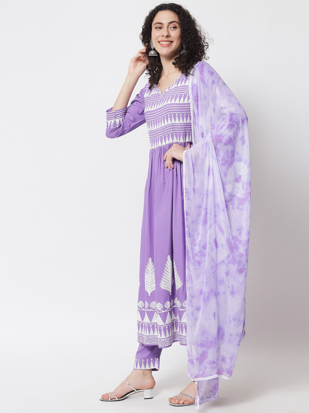 Women's Purple Embroidered Panelled Thread Work Kurta with Trousers & With Dupatta
