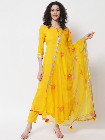 Women's Yellow Solid Kurta With Trousers & Dupatta
