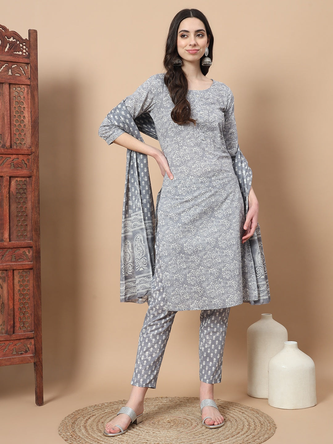 Color_Grey