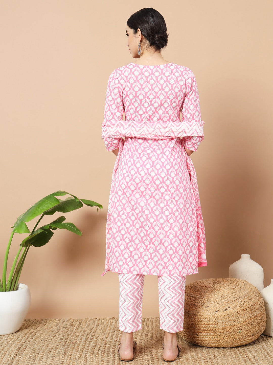 Color_Pink