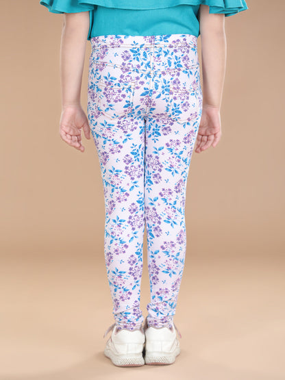 Color_White & Turquoise Blue