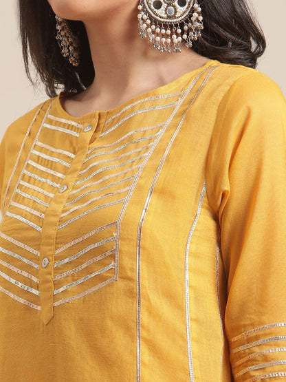 Women's Mustard Gota Embellished Kurta With Off White Gota Embellished Palazzo
