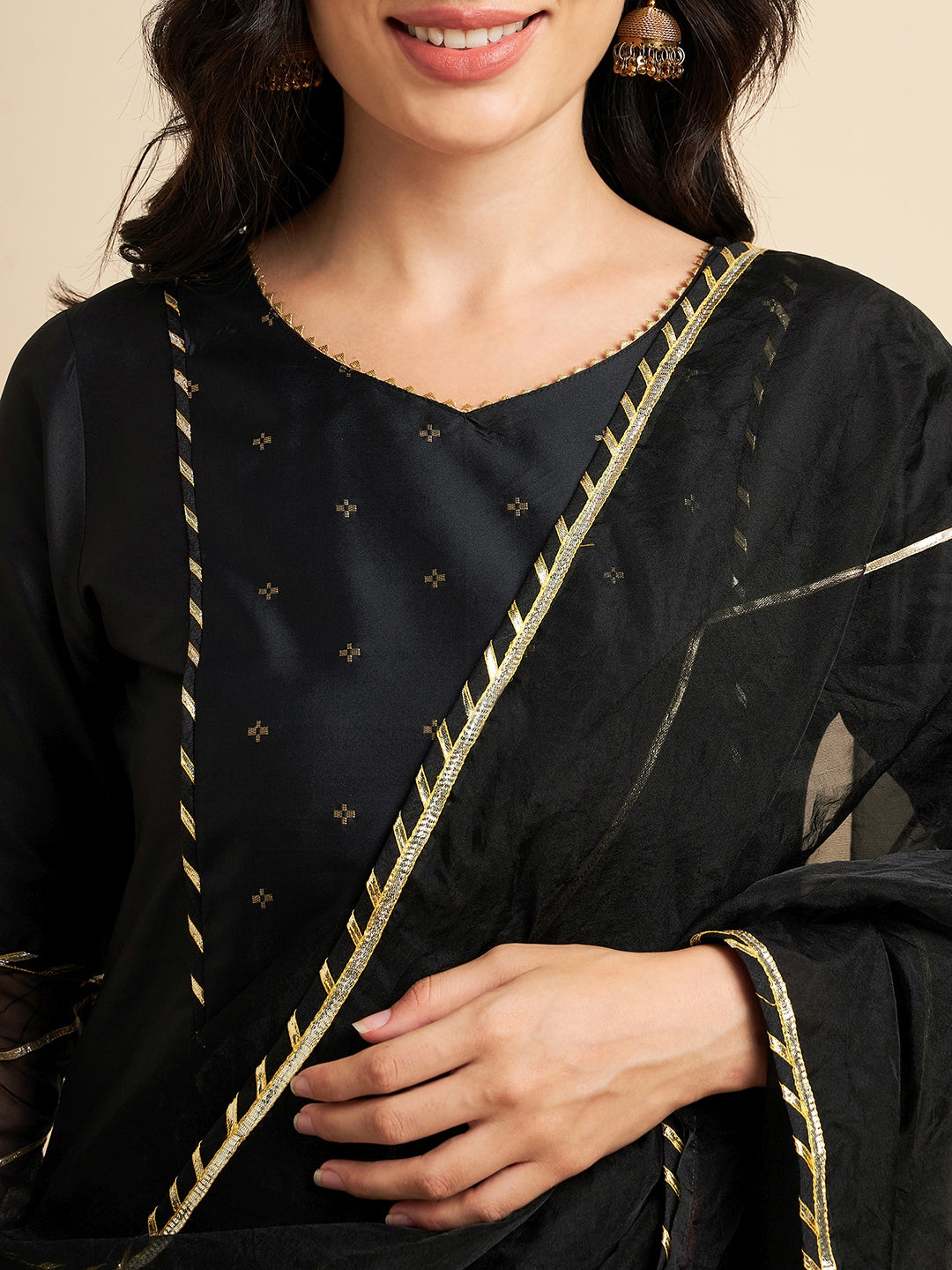 Color_Black