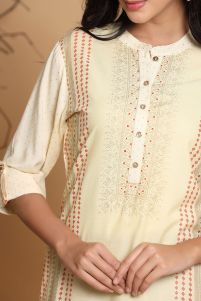 Women's Ivory Rayon Printed Straight Kurta With Mask