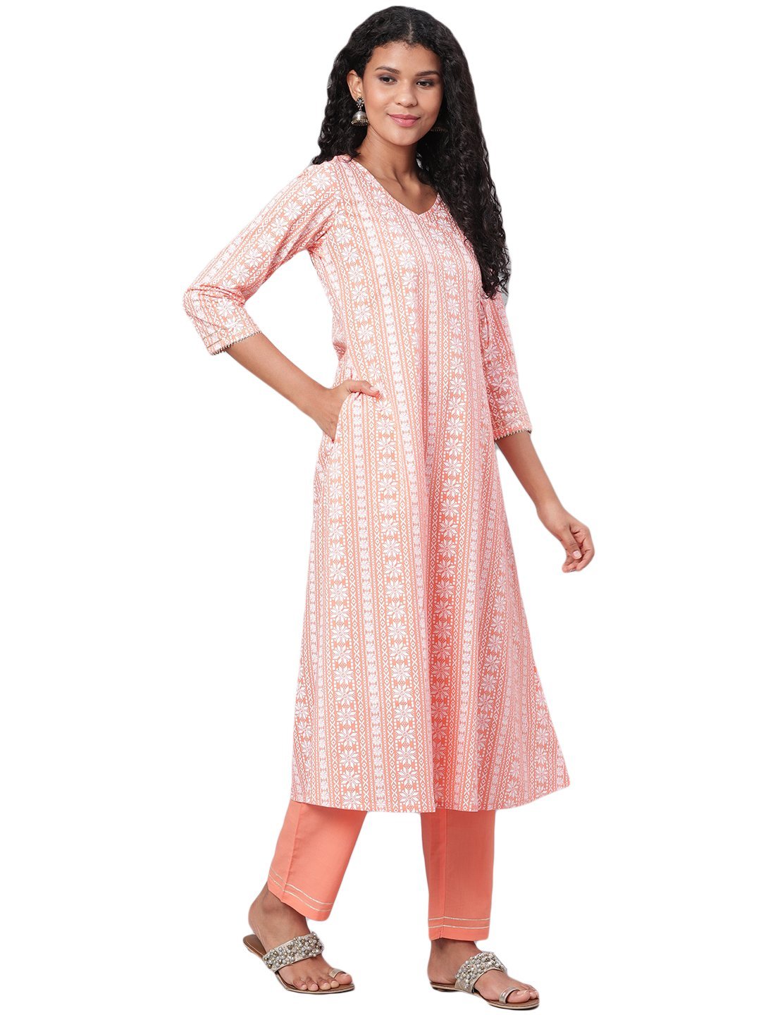 Women Peach Printed Cotton Kurta & Pant Set by Myshka (