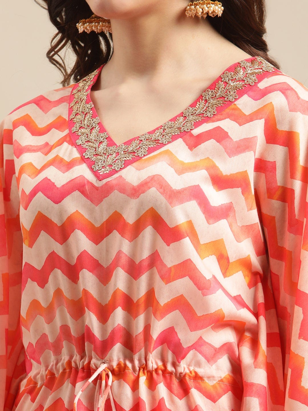 Women's Coral Chivron Printed Kaftan Set Zari Embroidery On Neckline