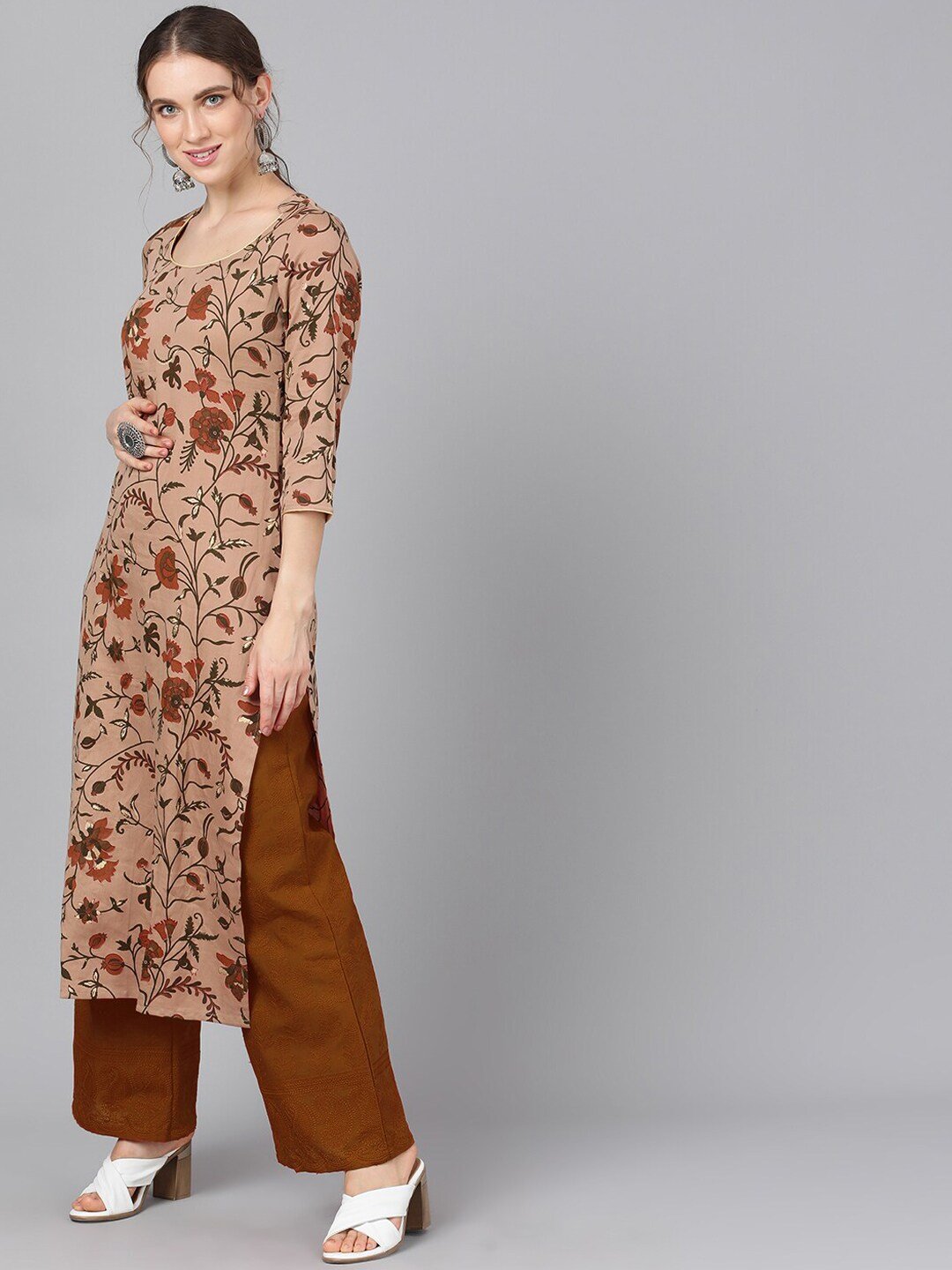 Women's  Brown & Red Floral Printed Straight Kurta