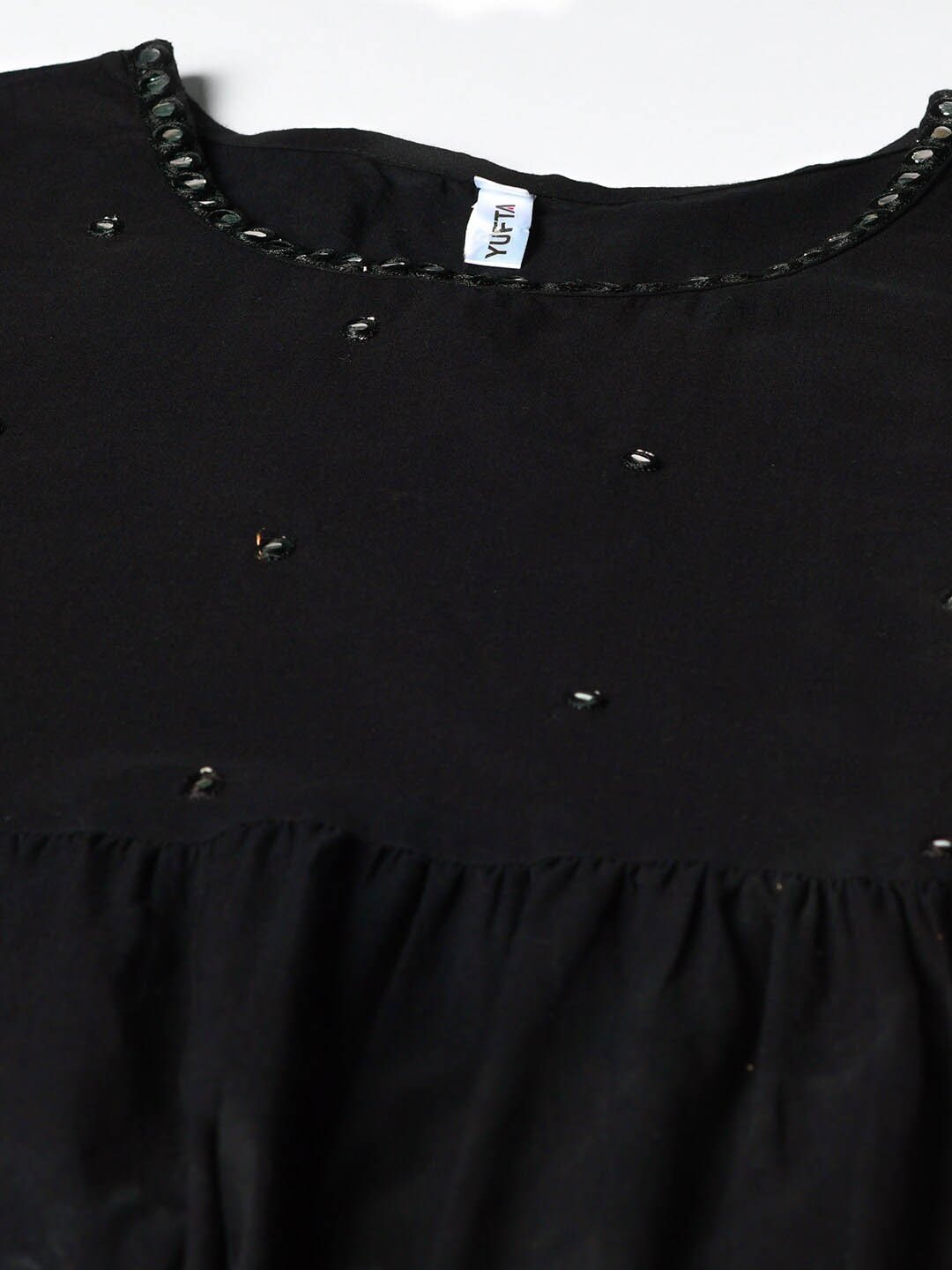 Color_Black