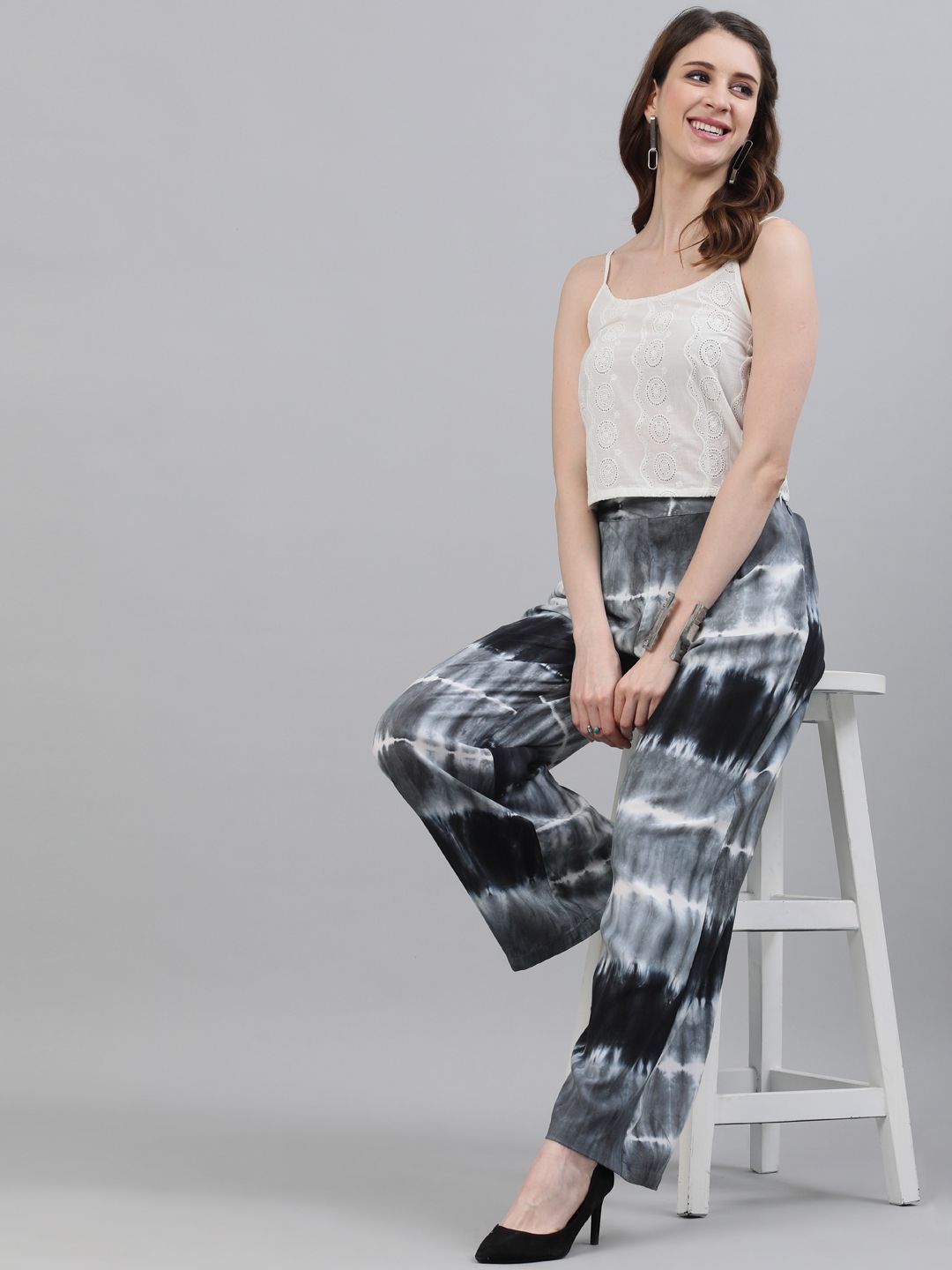 COLOR_Grey