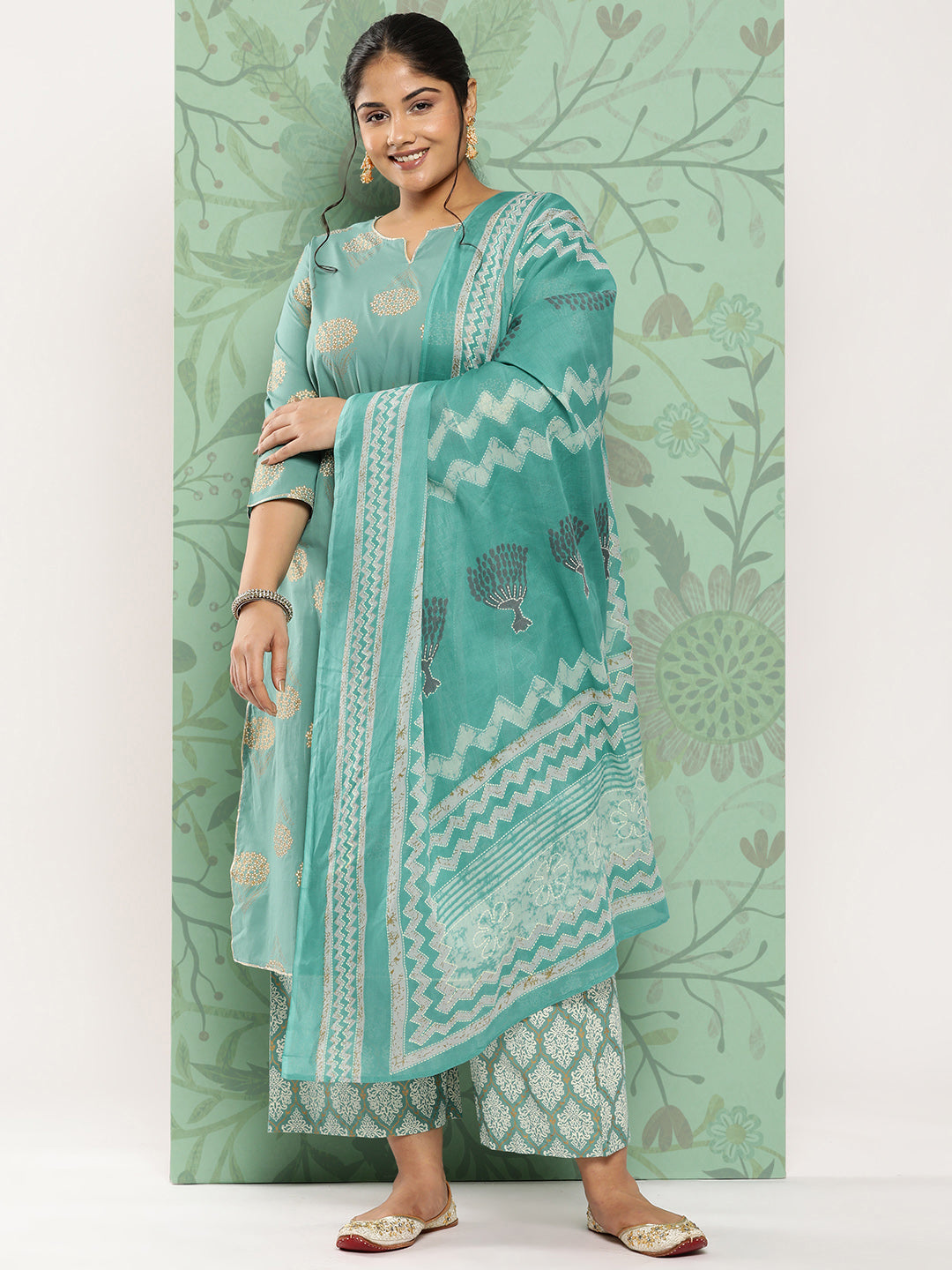 Women's Blue Ethnic Motifs Printed Regular Cotton Kurta With Trousers With Dupatta
