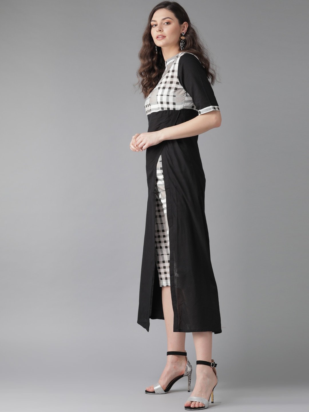 Women's  Black & White Yoke Design Kurta with Capri