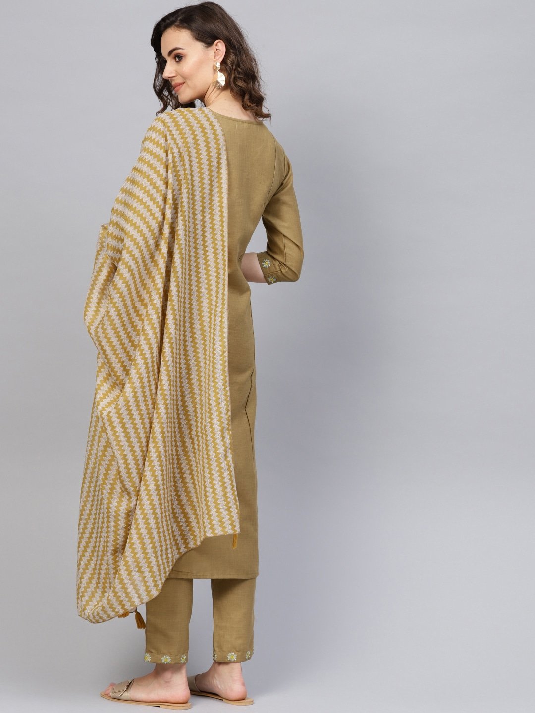 Color_Beige
