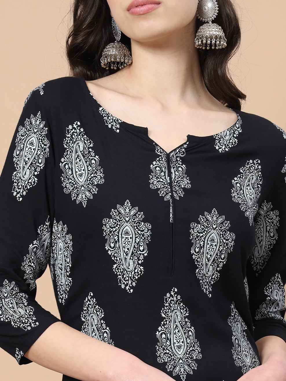 Color_Black