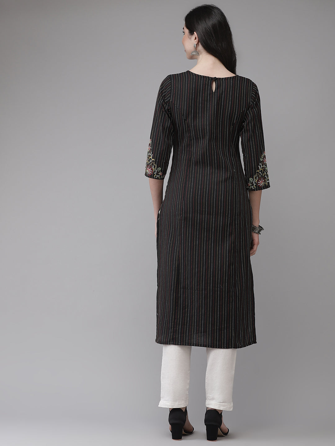 Color_Black