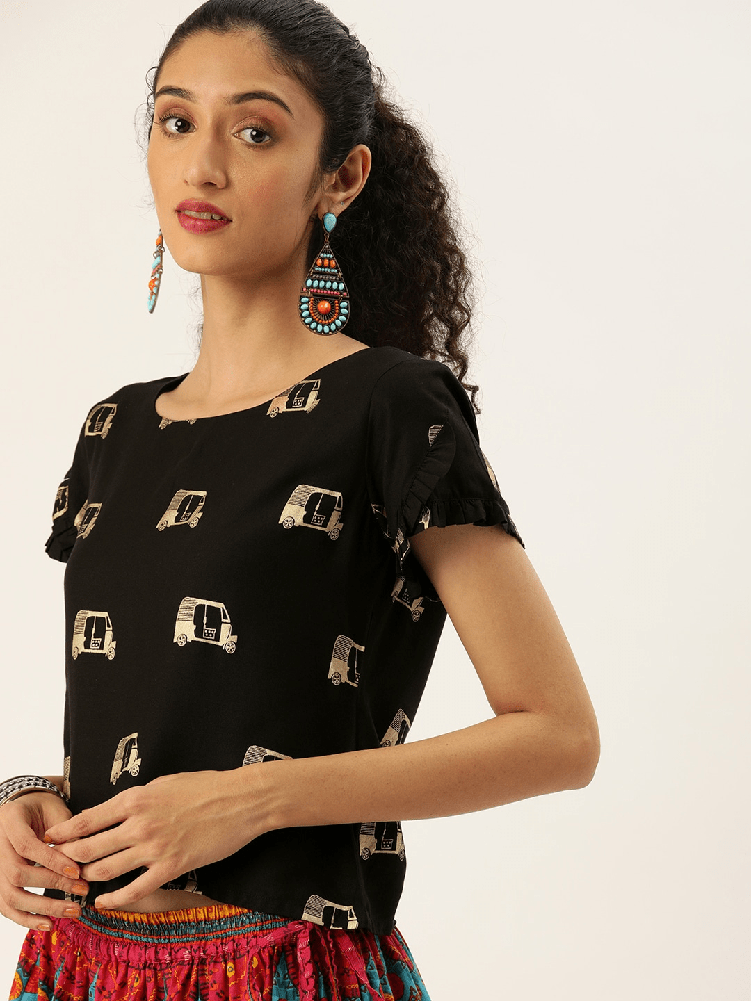 Women's Black & Gold-Coloured Printed Regular Cropped Top