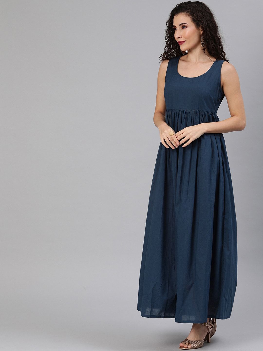 Women's  Navy Blue Solid Maxi Dress With Jacket