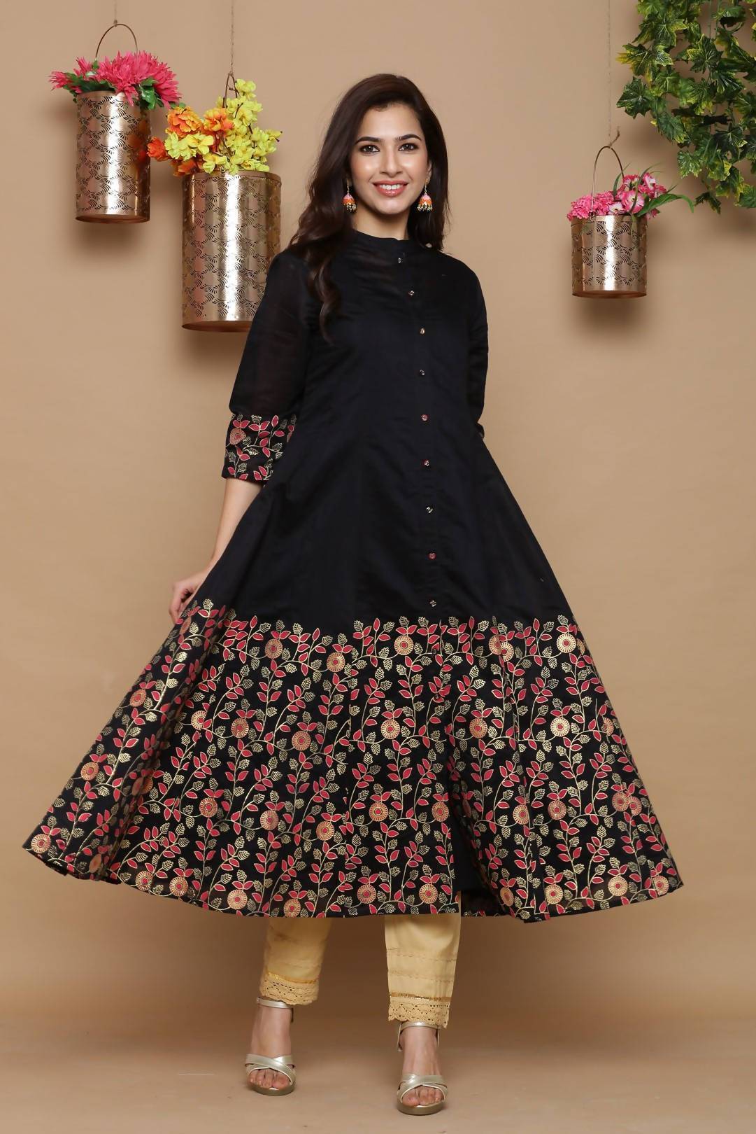 Buy_Women's_Black_Chanderi_Flared_2_Piece_Kurta_Online_Trendia