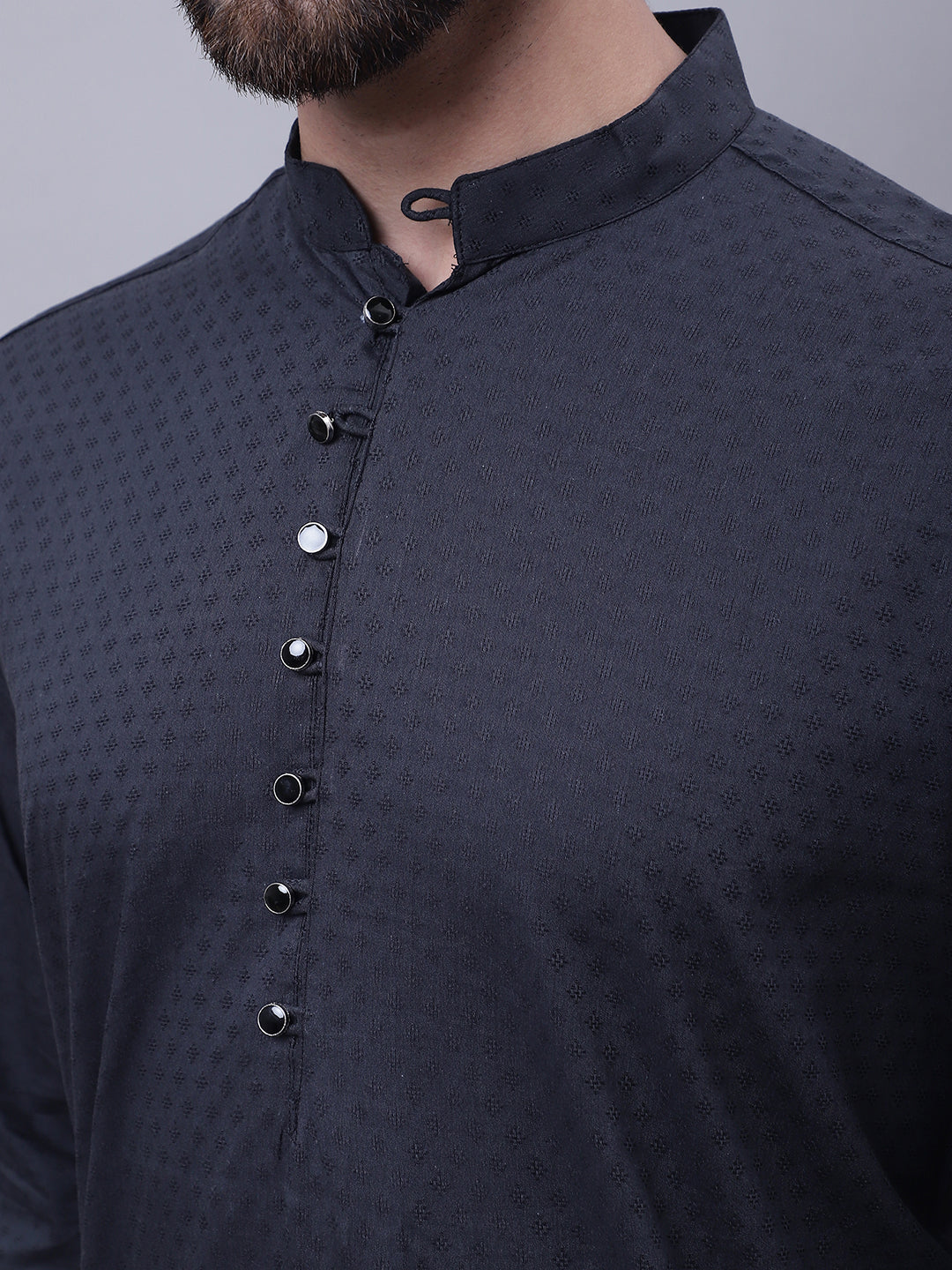 Color_Black