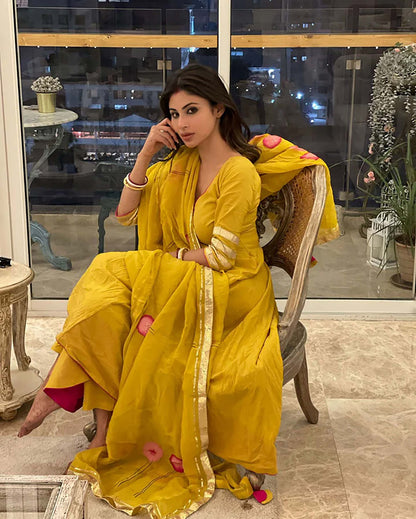 Women's Yellow Organza Handpainted Suit Set