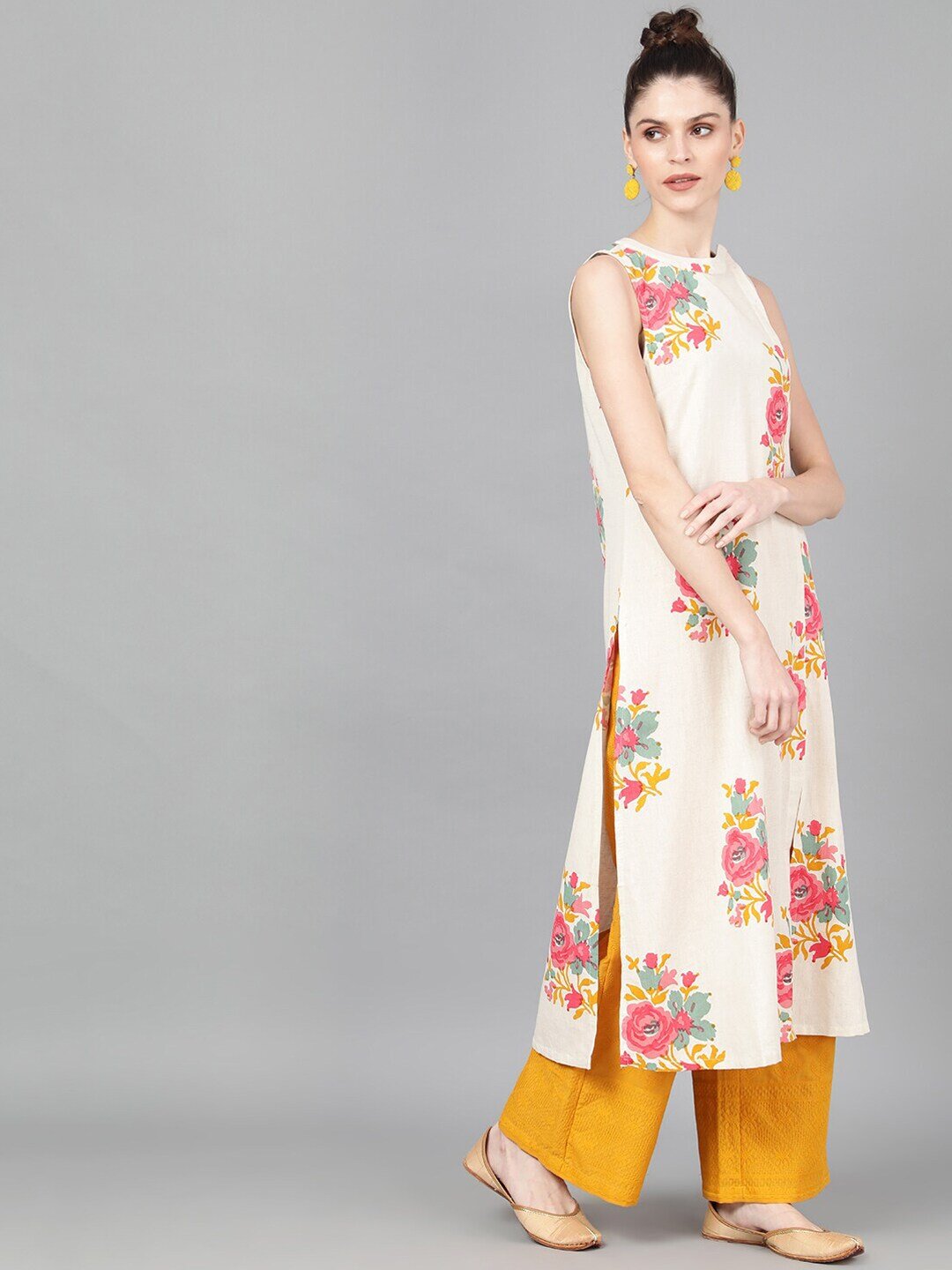 Women's  Off-White & Pink Printed Straight Kurta