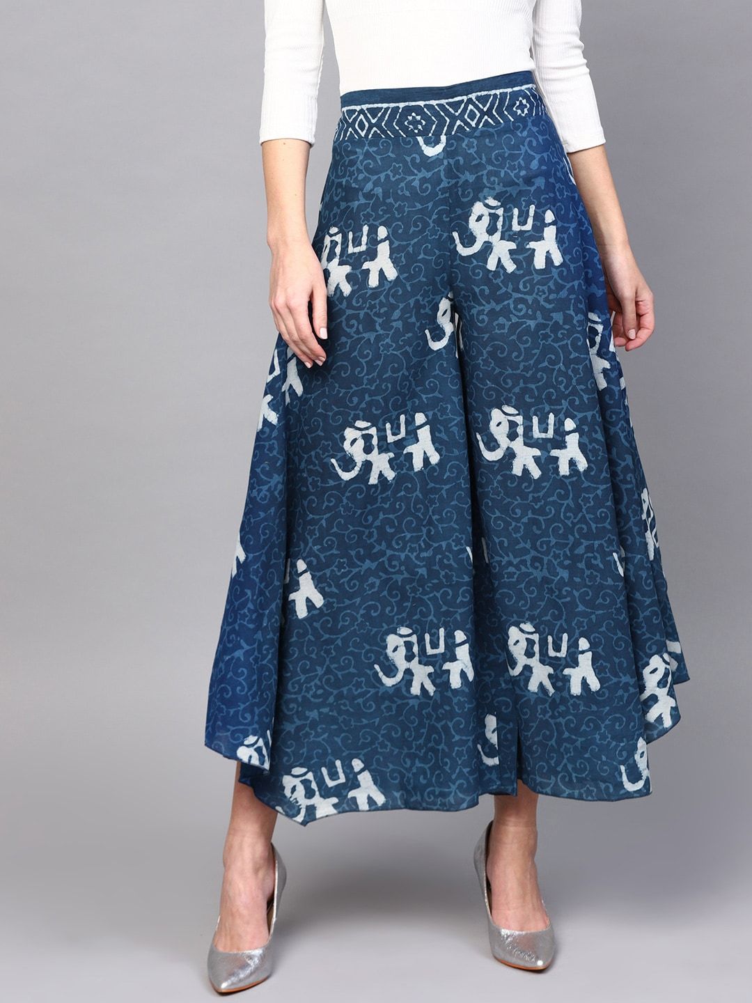 Women's  Navy Blue & White Flared Printed Palazzos