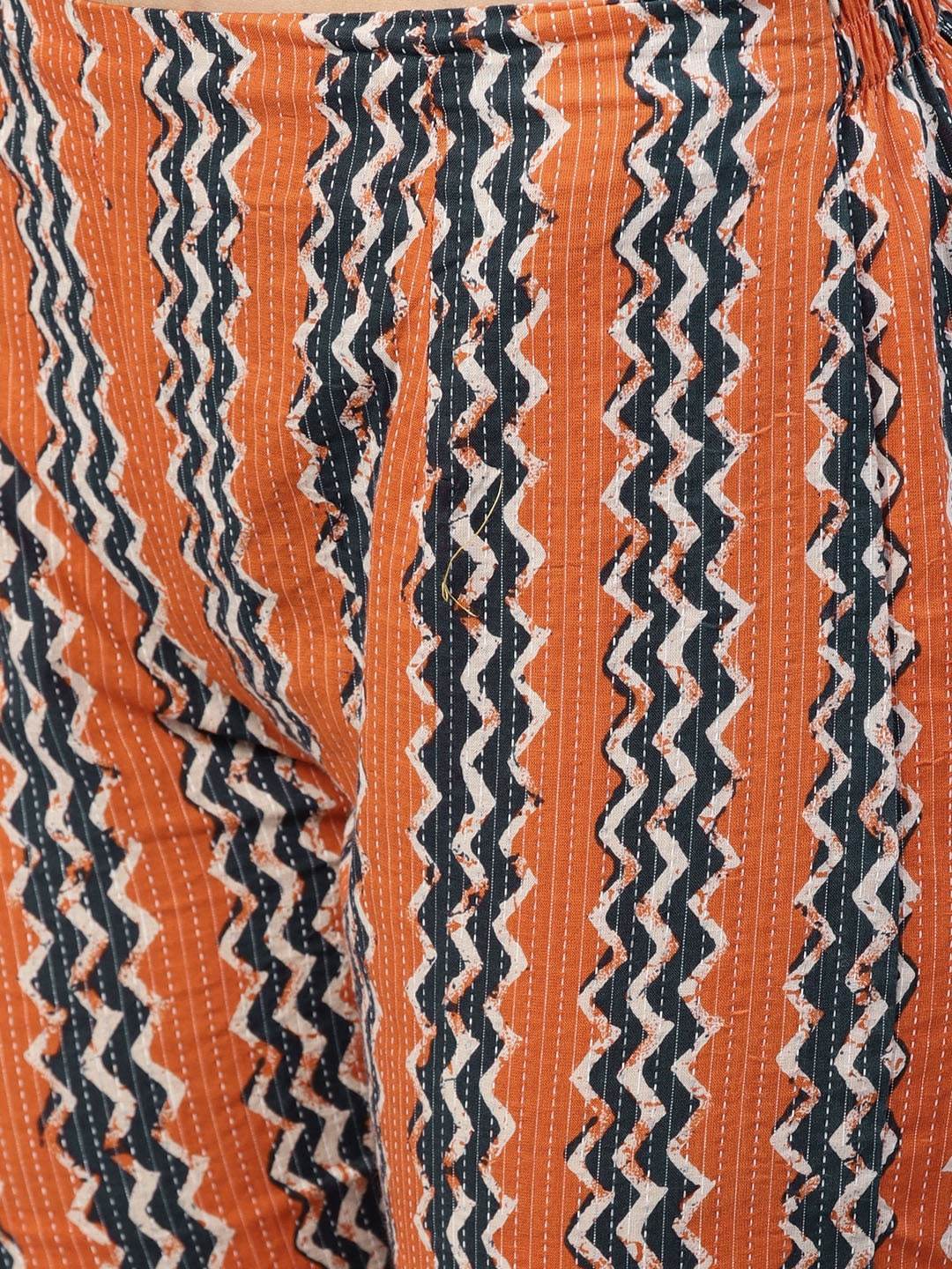 Women's  Navy Blue & Orange Printed Kurta with Trousers