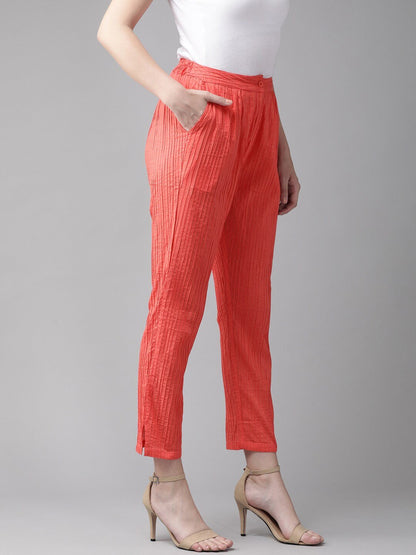 Women's  Peach-Coloured Regular Fit Solid Regular 3/4Th Trousers