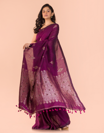 Women's Purple handwoven line saree