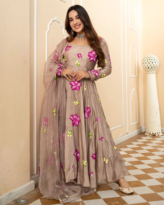 Women's Brindha Handpainted Suit Set