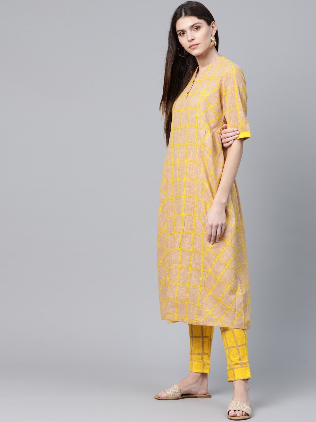Women's  Beige & Mustard Yellow & Beige Checked Kurta with Trousers