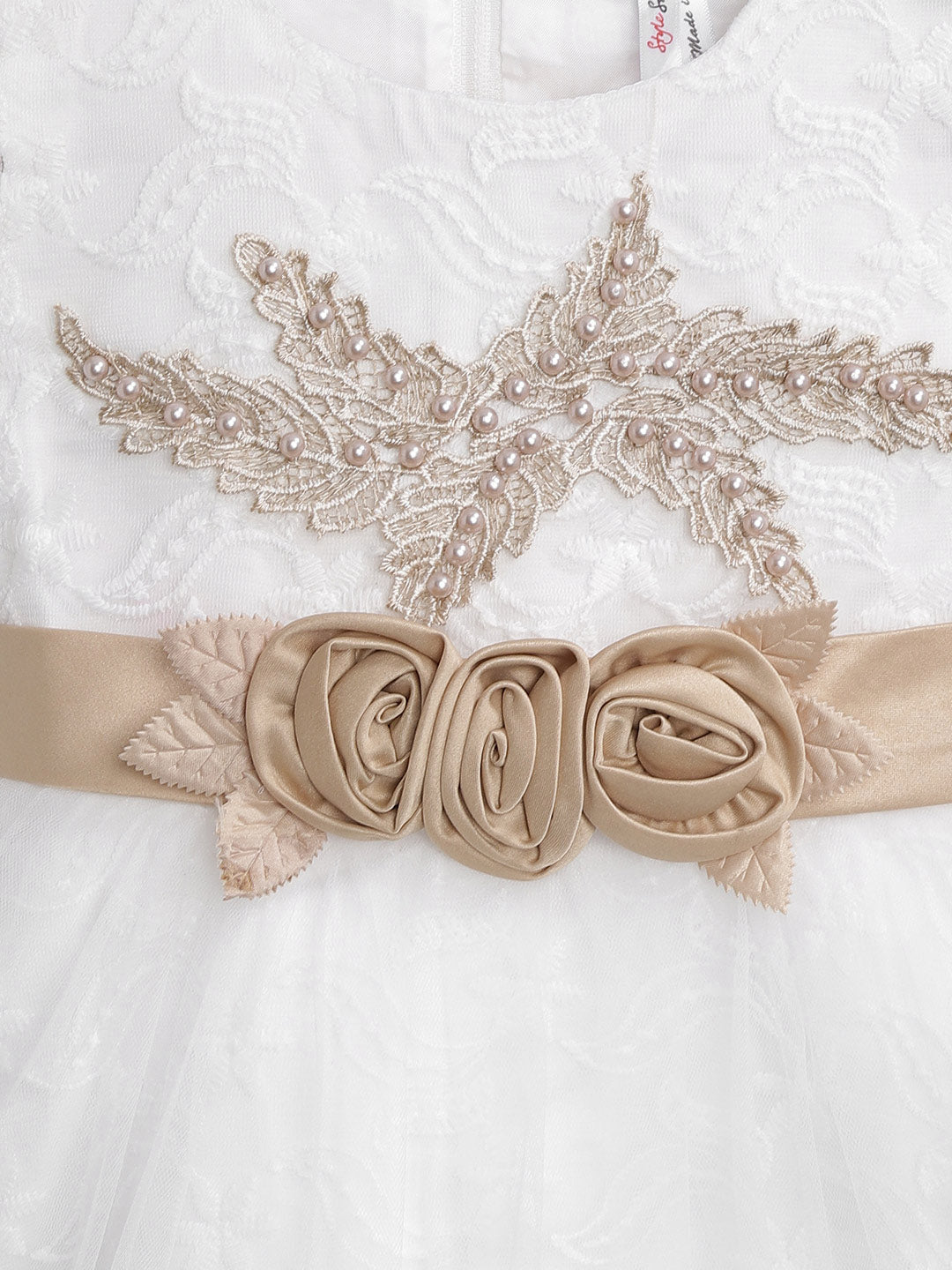 Color_White & Dull Gold