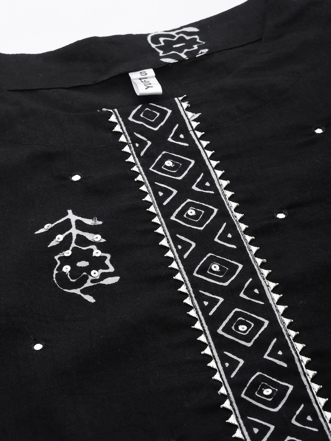 Color_Black