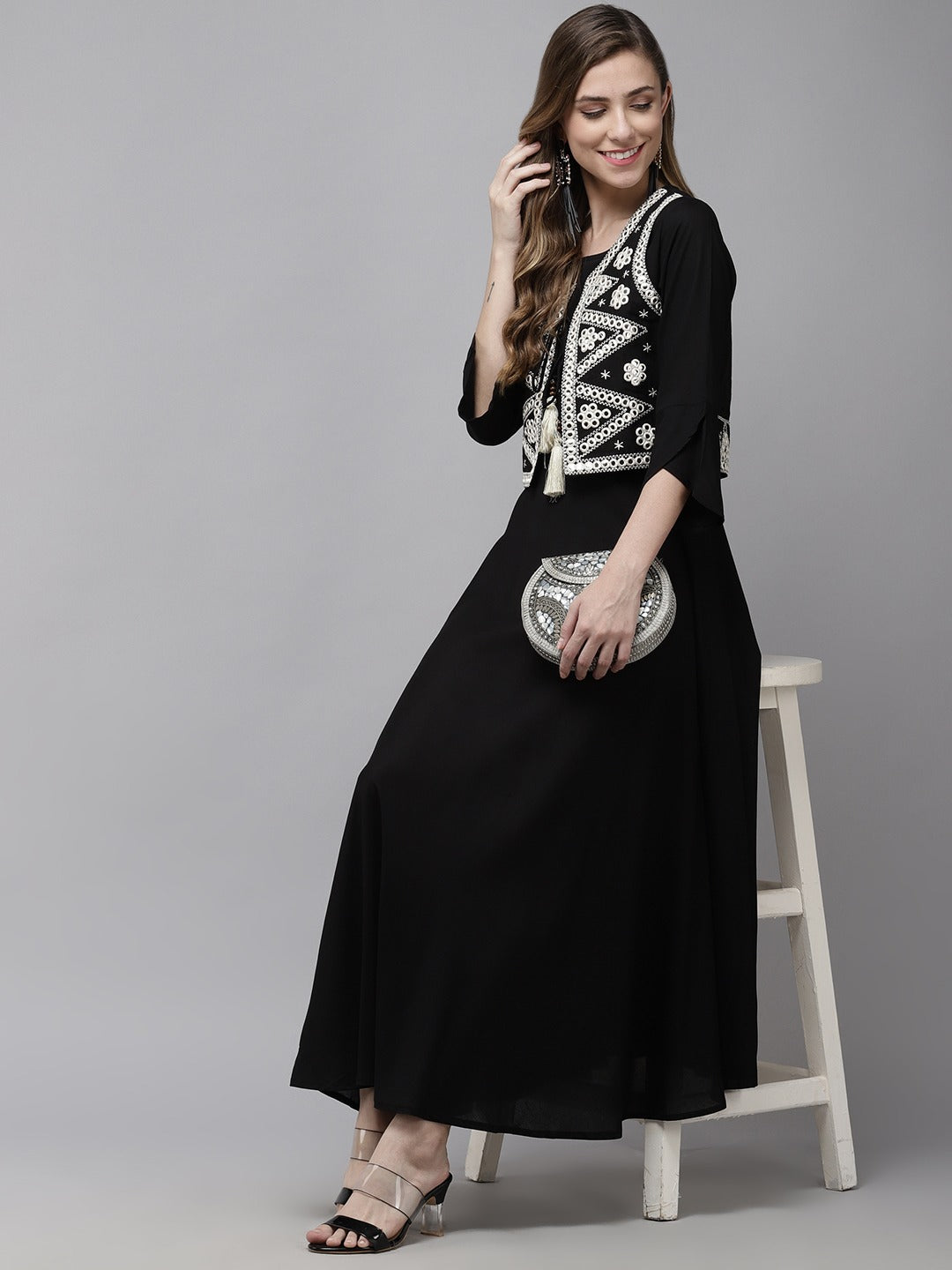 Color_Black