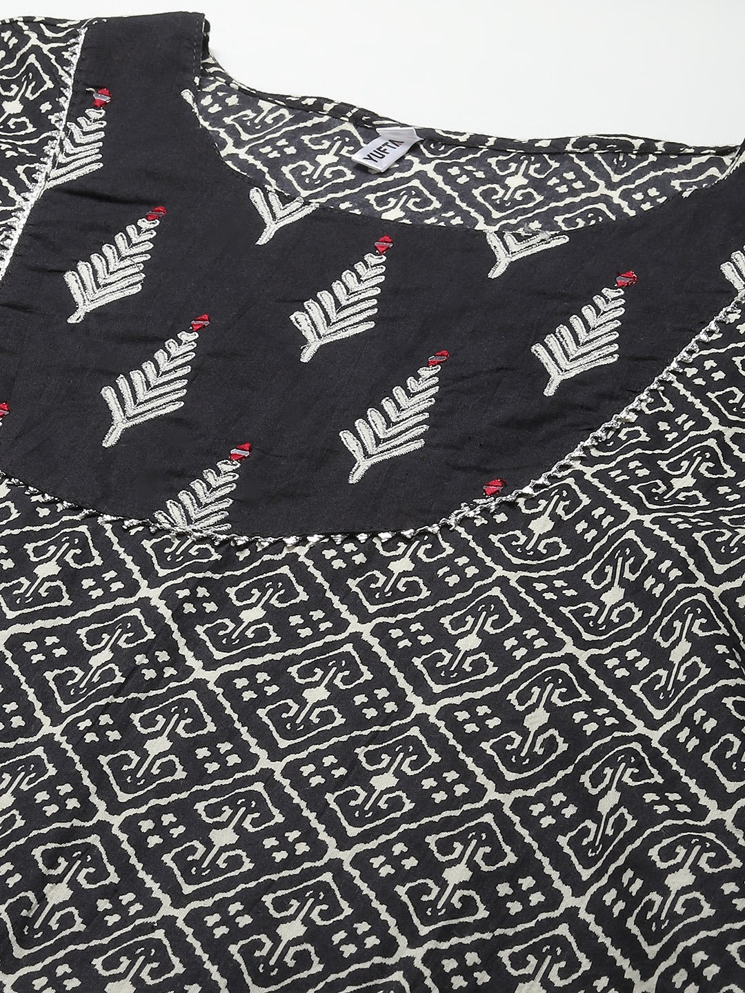 Color_Black