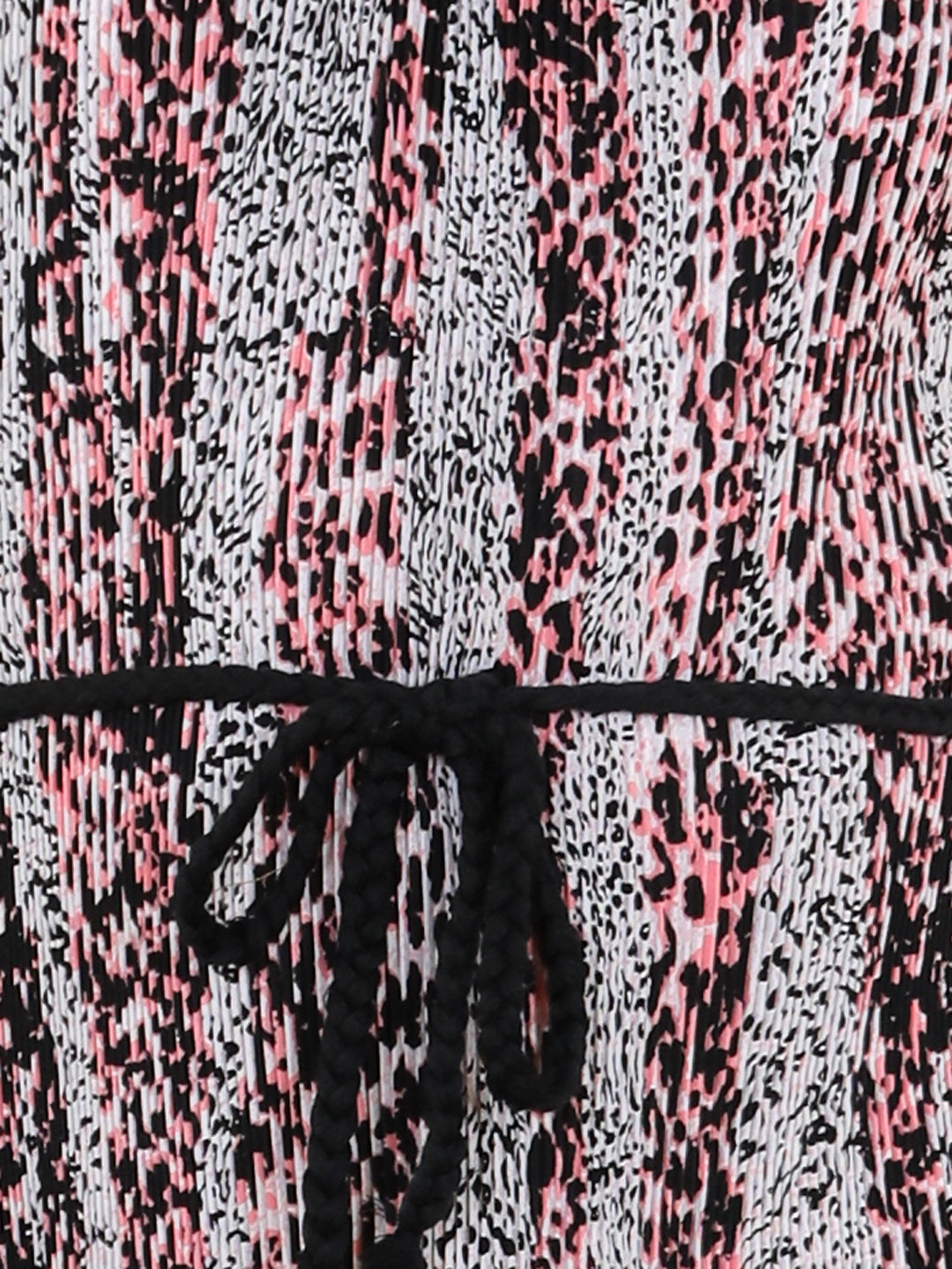 Color_Black & Pink