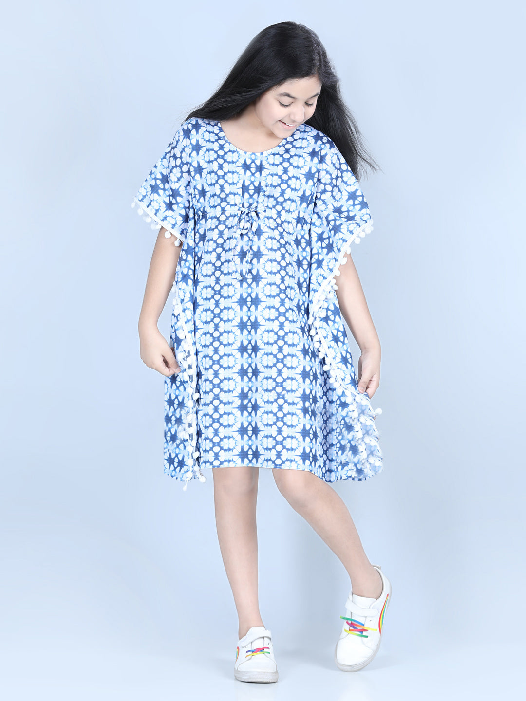 Color_Blue & White