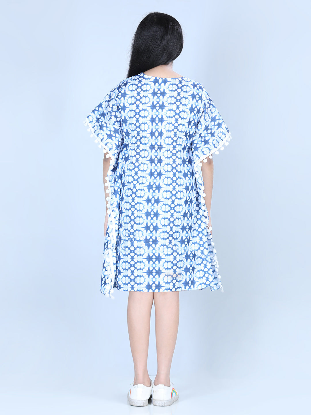 Color_Blue & White