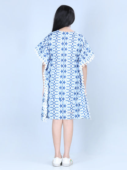 Color_Blue & White