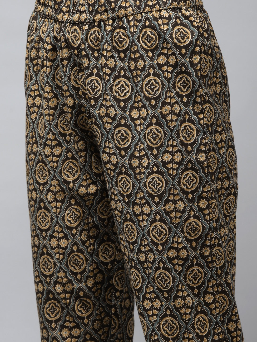 Color_Brown