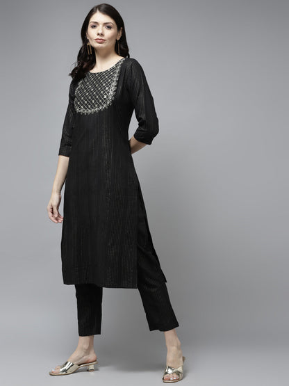 Color_Black