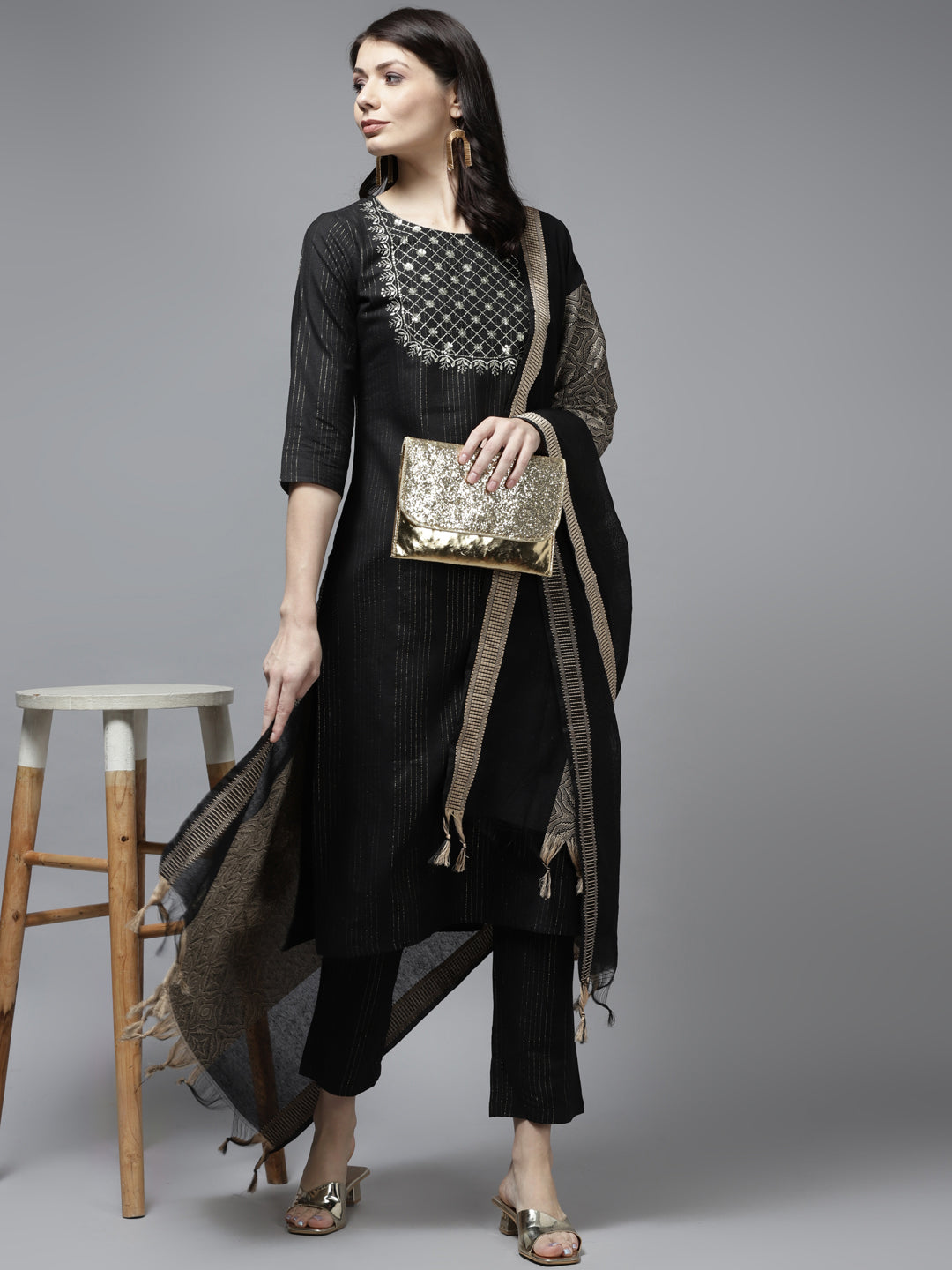 Color_Black