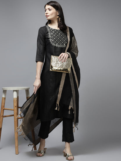 Color_Black