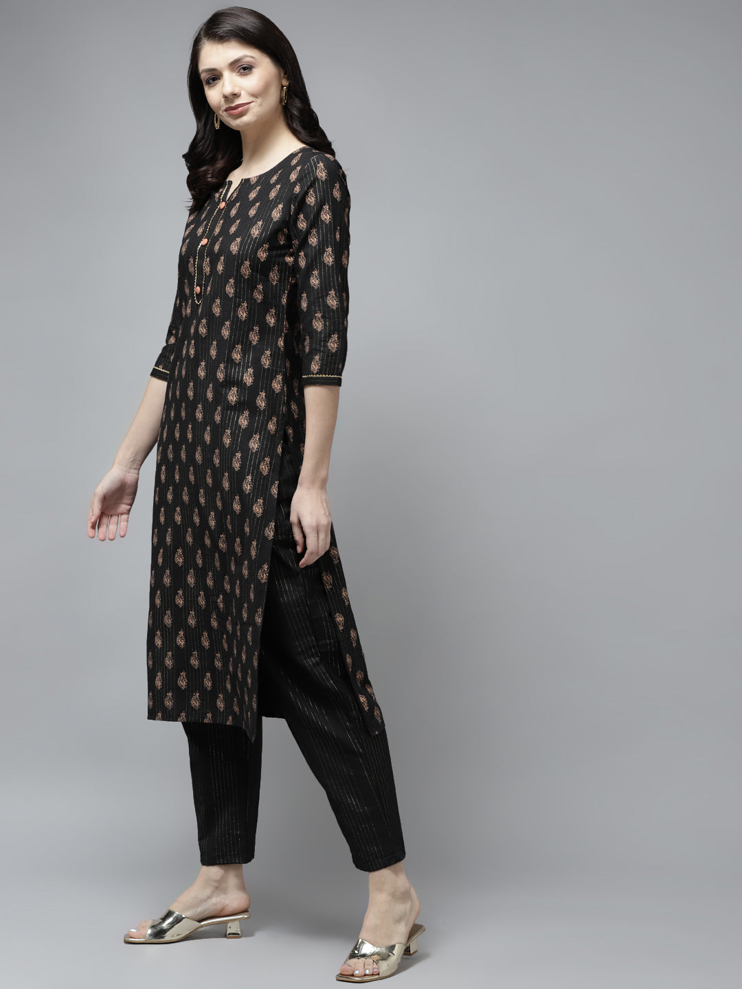 Color_Black
