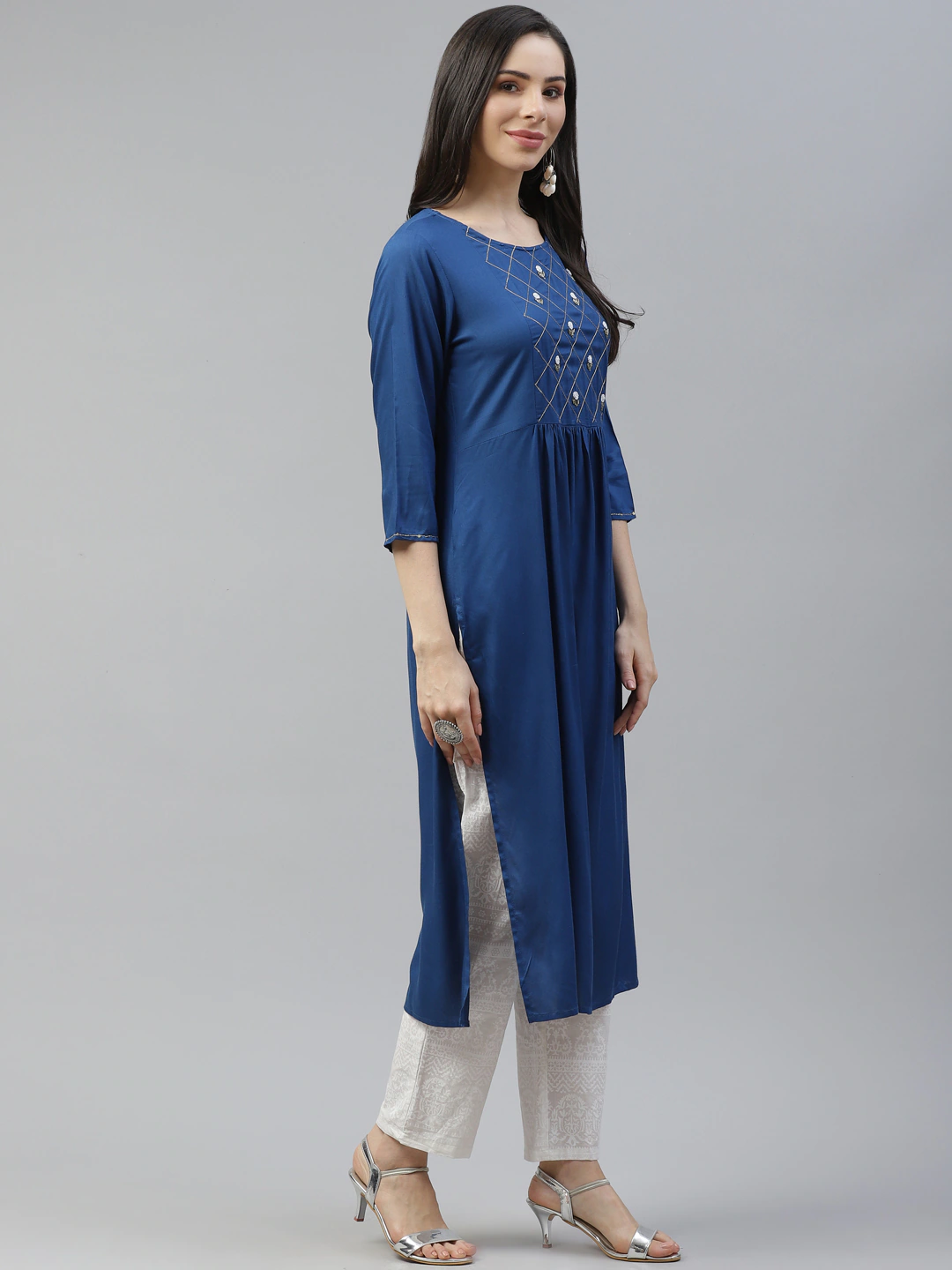 Women's Royal Blue & Offwhite Kurta Set