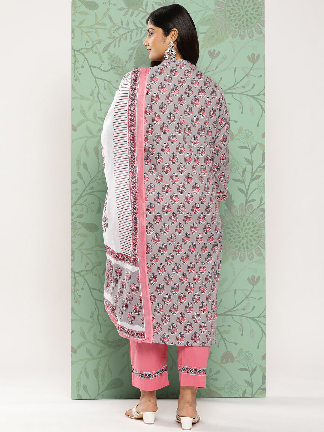 Women's Grey Ethnic Motifs Straight Kurta Trouser And Dupatta Set
