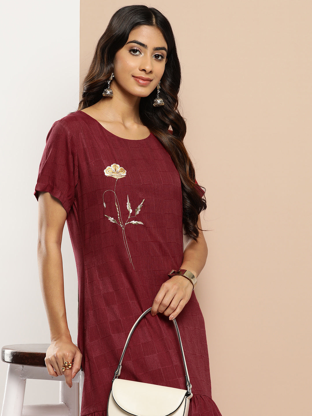 Color_Maroon
