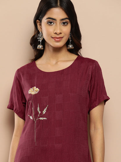Color_Maroon