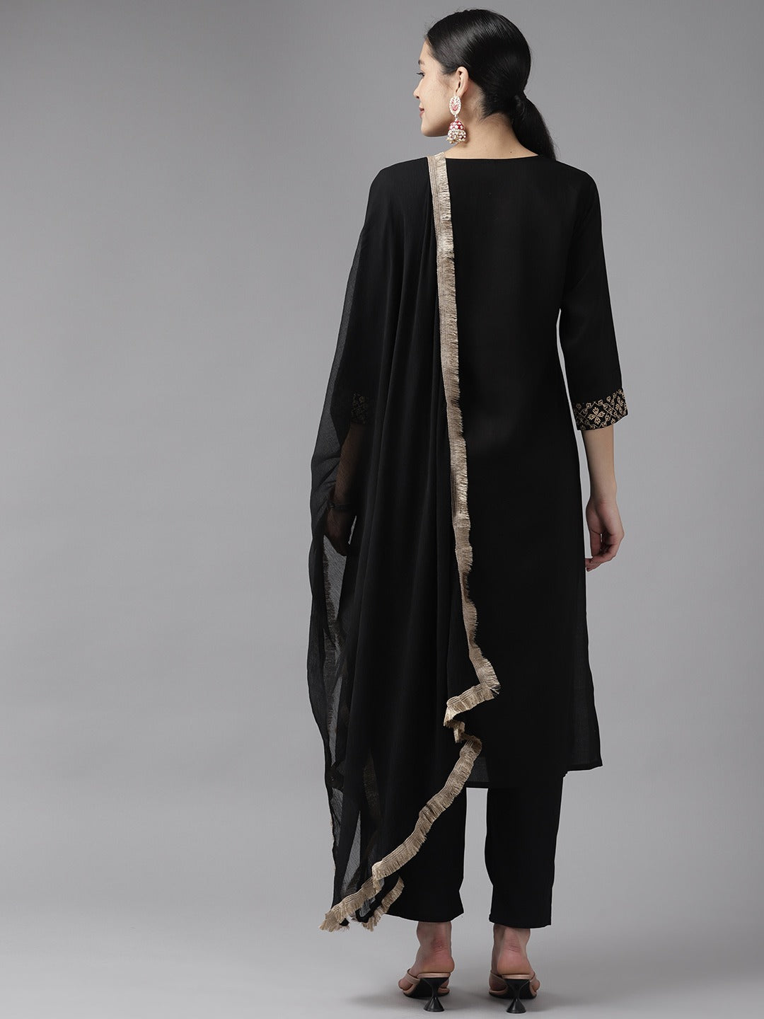 Color_Black